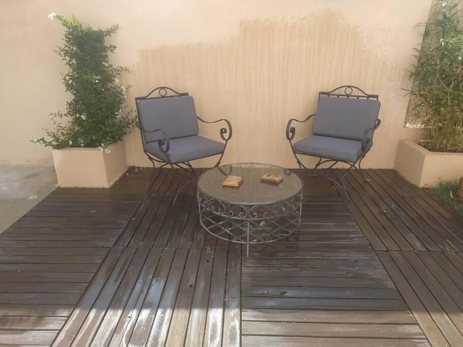 Le Petit Pied A Terre Du Luberon Leilighet Mérindol Eksteriør bilde