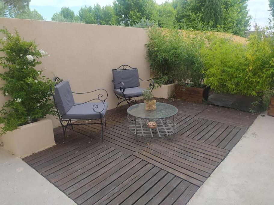Le Petit Pied A Terre Du Luberon Leilighet Mérindol Eksteriør bilde